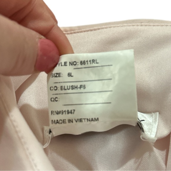 Like New- After Six - Bridesmaid Dress 6611 - size 6L - blush - Picture 6 of 7